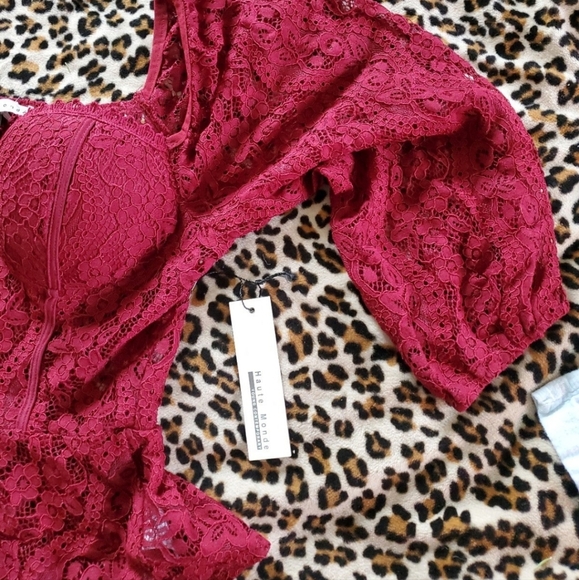 Haute Monde red lace Top - Picture 2 of 9